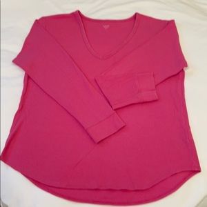 Women’s Gap Thermal Ribbed Vneck Long Sleeve Top!